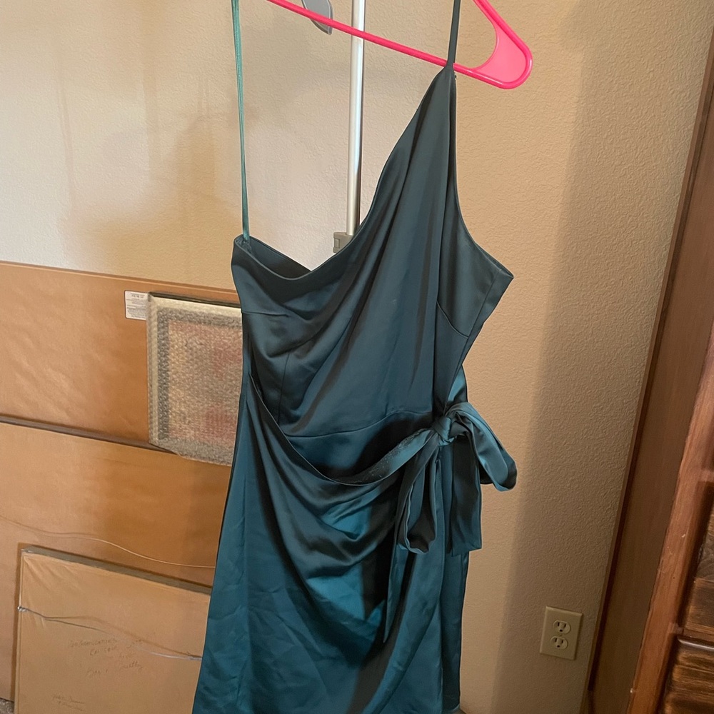 Elegant dark green One-Shoulder Dress